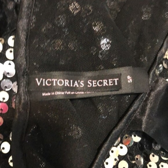 Victorias Secret Silver Sequined Top Halter Size Small Party Holiday Y2K… - Picture 2 of 10